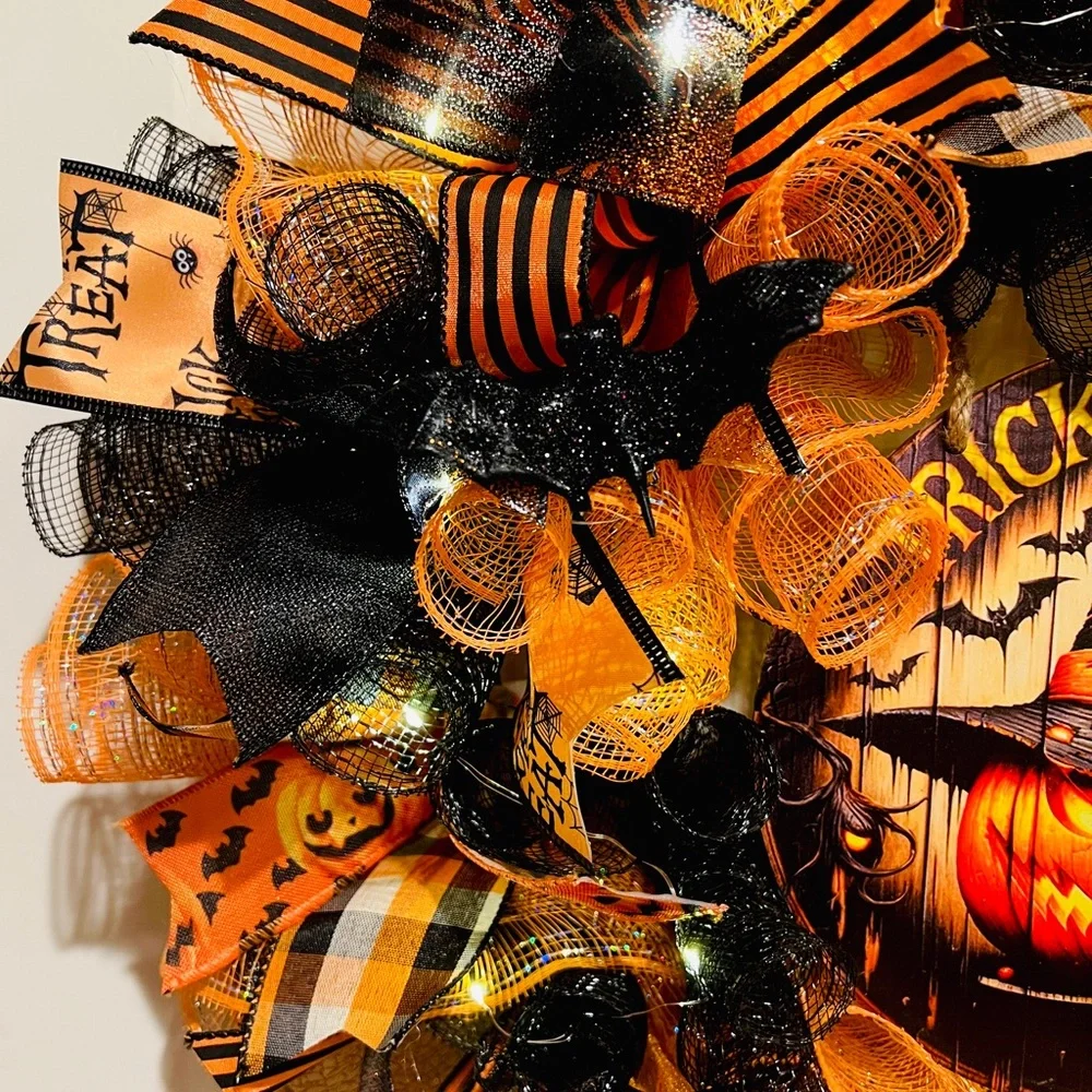 Handmade 22 in Halloween Ribbon Wreath Jack-o-lantern LED Lights W19